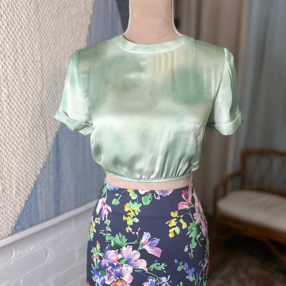 Topshop Tops - NWT Topshop Green Cuffed Sleeve Crop Top with Waist Tie Detail